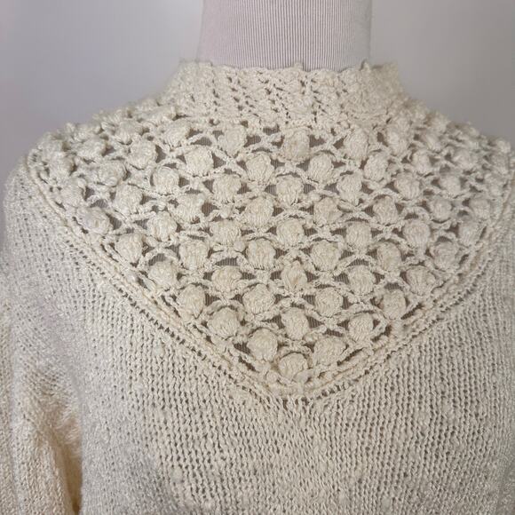 Bonnie Lee Division of LeRoy Vintage Cream Crochet Boucle Sweater Size 44 - Picture 8 of 10